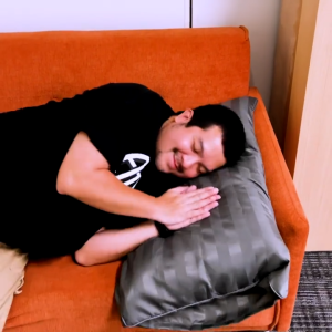 【พร้อมสต็อก|ส่งจากกทม】 ปลอกหมอนผ้าไหมน้ำแข็งเย็นสบายระบายอากาศได้ดี ปลอกหมอนขนาดควีนไซส์นี้ทอด้วยผ้าซาติน จับคู่กับหมอนมาตรฐานและหมอนโรงแรมได้