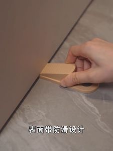 Chặn cửa sao su chống trượt treo được gọn nhà chất liệu đẹp dày dặn