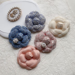 Trendy Tea Rose Brooch Pin Womens Coarse Woolen Fashion Icon Lapel Flower Pin High-End Sensation French Design Brooch