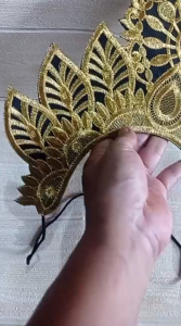 Siger Renda Bordir Aksesoris Kepala Kostum Tari Motif Daun