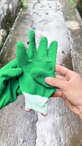 Combo 12 đôi găng tay lao động phủ cao su gợn sóng xanh lá găng tay làm vườn bao tay chống trượt