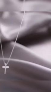 C.N Cross Pendant Necklace Simple Clavicle Chain for Fashion Women Gifts Jewelry