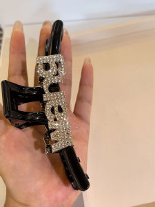 Korean Style Large Black Shiny Shark Clamp Hair Clip Womens Fashion Letter Sequin Hair Clip Elegant Sensation Fish Tail Clip