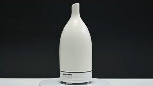 HOMECARE PH. Elegant Ceramic Ultrasonic Humidifier with Ionic Purification for Rooms up to 350 sqft