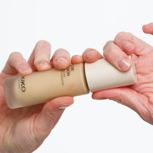 Kiko Milano Love Fusion 24H Moisture Radiant Foundation