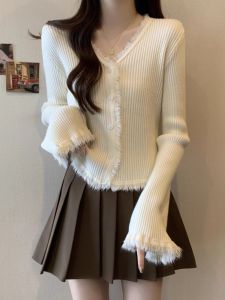 plus Size Autumn Winter V Neck Fringe Splicing Flared Sleeve Knitwear Women Slimming Long Sleeve Base Shirt Commute Style Regular Fabric