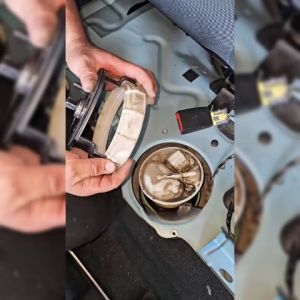 ประแจถอดฝาปั๊มเชื้อเพลิง  ประแจถอดฝาครอบปั๊มติ๊ก 3 ขา ปรับได้100-170 มม. ประแจถอดฝาถังน้ํามันเชื้อเพลิงรถยนต์ ถอดปั๊มติ๊กเหมาะกับรถยนต์ทุกรุ่น ไม่ต้องตอกให้เสี่ยงโดนมือ  ฝาครอบแตกหรือรถลูกค้าเป็นรอย