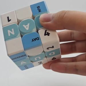 Đồ Chơi Xếp Hình Rubik 3x3 Tốc Độ Cao Dành Cho Trẻ Em Và Người Lớn Món Quà Giáng Sinh/sinh Nhật Lý Tưởng Khối Rubik 3x3x3 Mini Chất Liệu Nhựa