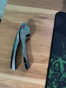 Dụng cụ ÉP tỏi 304 cao cấp dụng cụ nhà bếp đén từ ĐÚC