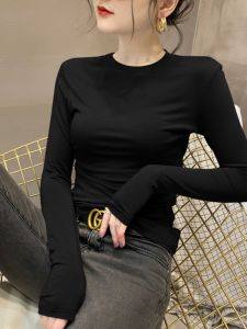 เสื้อยืดแขนยาวสีดำสำหรับผู้หญิง ทรงสลิมฟิต แฟชั่นฤดูใบไม้ร่วงและฤดูหนาว เสื้อชั้นในที่สวมใส่สบาย คอกลม ทรงปกติ