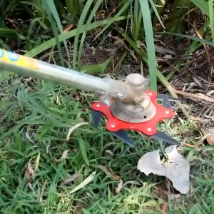 ใบมีดตัดหญ้า  6 แฉก ที่ตัดหญ้า ทรงดาวกระจาย พับเก็บเองเมื่อเจอ หิน รุ่น RY-06