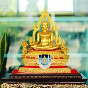 พระพุทธชินราช แร่เหล็กน้ำพี้ ฐาน9นิ้ว หน้าตัก5นิ้ว สูง12นิ้ว