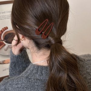 Basic Red Hair Clip Womens Side Earlobe Bangs Hollow out Duckbill Clip Hair Accessories Korean Style Fresh out Fashion