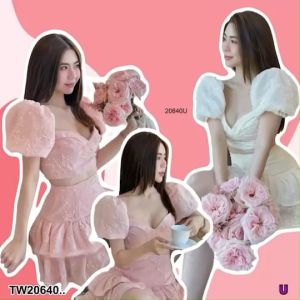 B20640 set 2 ชิ้น เสื้อ แขนตุ๊กตา + กระโปรงสั้นแต่งระบายสองชั้น Set of 2 pieces: shirt with doll sl+ short skirt decorated with two layers of ruffles.