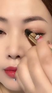 【MIGO】High-Gloss Eye Shadow Pen Beaded Fine Flash Outline Eyeshadow Stick Waterproof Sparkling Pembayang Mata Pelbagai Warna ES221