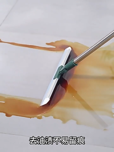 ไม้ปาดน้ำ รีดน้ำพื้น สำหรับกวาดน้ำและฝุ่น ปรับหมุนได้ 180° ล้างทำความสะอาดได้ง่าย ไม้กวาดยางรีดน้ำ ที่รีดน้ํา ไม้ถูพื้น พร้อมส่งจากไทย