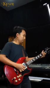 Gitar Elektrik Merk KOWE Seri SG 200