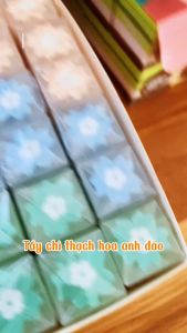 Gôm Tẩy chì thạch hoa anh đào Deli H306 - Màu ngẫu nhiên