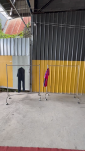 ราวแขวนผ้าสแตนเลสเส้นเดียว สูง 1.40 m. ยาว 1.20 m. แถมล้อ ราวตากผ้า ราวแขวนผ้า พร้อมส่ง