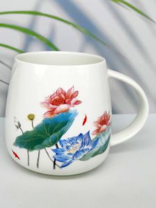 Large Capacity Ceramic Lotus Flower Patterned Milk Oats Morning Tea Cup with Lid Spoon Chinese Style Breakfast Mug Country Trend