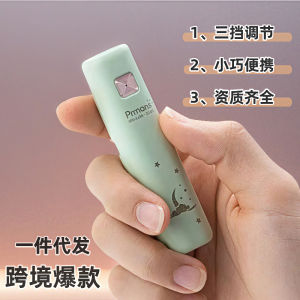 ไฟฉายส่องสว่าง LED ข้ามพรมแดนแบบชาร์จไฟขนาดเล็กแบบพกพาแบตเตอรี่ลิเธียมที่สว่างเป็นพิเศษสำหรับนักเรียนกลางแจ้ง