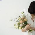 กระดาษห่อดอกไม้สดใสใส่ชิ้นเดียวใส กระดาษห่อดอกไม้รูปไม้ดอกโรสเซอรี่ กระดาษห่อดอกไม้หลายชิ้น อุปกรณ์ตกแต่งดอกไม้สด. 