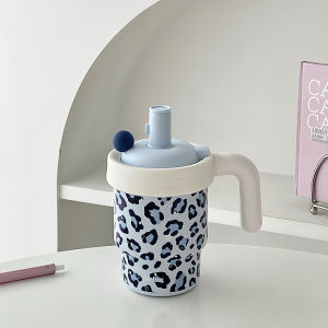 High Capacity Insulated Stylish Star-Patterned Cup
