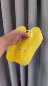 SANDAL FLAT POLOS KUNING TINGGI 5CM