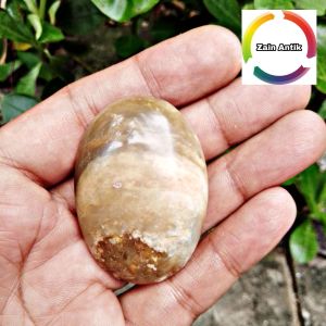 Batu akik mustika pelarisan tanah kuburan