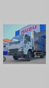 Vè che mưa gắn cho xe tải Isuzu đầu tròn_xe tải ISUZU đầu tròn (bầu) có khoét gương tải từ 1T9 đến 5 Tấn nhựa đen dẻo.