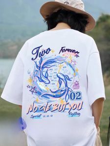 เสื้อยืดวิทยาลัย ZSPN แขนสั้นพิมพ์ลายวันหยุดฤดูร้อนสำหรับเด็กนักเรียนประถมศึกษา ผ้าฝ้ายคุณภาพสูง สไตล์ลำลอง ทรงหลวม ปกติ