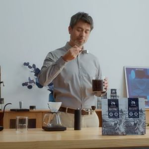 💯瑞幸咖啡 Luckin Coffee Dark Roast Italian Blend Coffee Beans Arabica Coffee Beans 意式拼配咖啡豆 深度烘焙阿拉比卡咖啡豆 500g