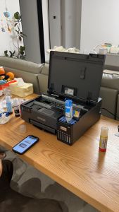 Original Epson 673 ink black T673 ink is suitable for Epson L800 L805 L810 L850 L1800 printer ink magenta yellow cyan light cyan light magenta toner