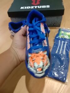 KIDZTUBS Sepatu Sepak Bola Anak Laki Laki Size 28 29 30 31 32 33 34 35 36 37 KDZ1647120324