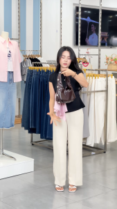 [MUA 2 GIẢM 70K] Áo Kiểu Nữ GUMAC Áo Sơ Mi Công Sở Peplum Vạt Đắp Tay Liền Chất Lụa Sang Trọng Thanh Lịch LAF1104