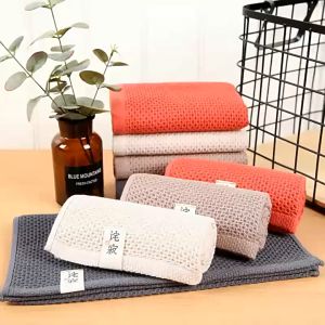 Khăn mặt Khăn tắm Tổ Ong Vải Waffle Cotton Sử dụng Công nghệ dệt mới hỗ trợ tẩy da chết và vết bẩn cực kỳ sạch