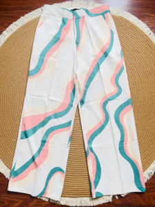 กางเกงทรงขากระบอกพิมพ์ลายสีพาสเทล เอวสูงเก็บทรงสวยเป๊ะ