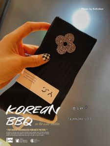 ถุงเท้ายาวสีดำรูปหัวใจหน้ายิ้มติดพลอยเทียมเงาผ้าฝ้ายแท้สไตล์เกาหลีใส่ช่วงฤดูใบไม้ผลิและฤดูใบไม้ร่วงถุงเท้ายาวระดับข้อเท้าแนวญี่ปุ่นแฟชั่นสำหรับผู้หญิง