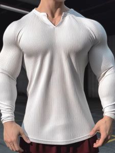 American Style Henry Collar Quick Dry Ice Silk Long Sleeve Deep V Neck T Shirt Mens Slim Fit Base Shirt Folded Muscle Texture