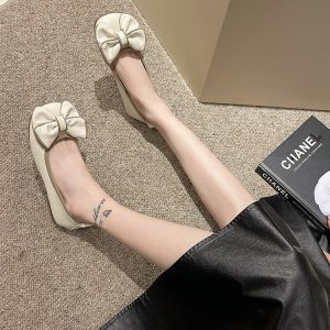 รองเท้าส้นเตี้ยผู้หญิงไซส์ใหญ่ รองเท้าแตะแบบสวมสบาย ดีไซน์ผูกโบว์ ทรงหัวเหลี่ยม พื้นยาง รองเท้าแฟชั่นฤดูใบไม้ร่วง