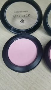 Thanh lý hàng trưng bày - Phấn má hồng tì vết - Phấn Má Hồng Dạng Matte Cao Cấp Sang Trọng Bám Lâu FB 5g