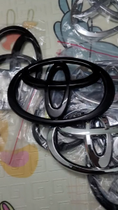 Logo thay thế trước sau chuyên dụng toyota kích thước từ 10-17cm phù hợp các dòng xe khác nhau.