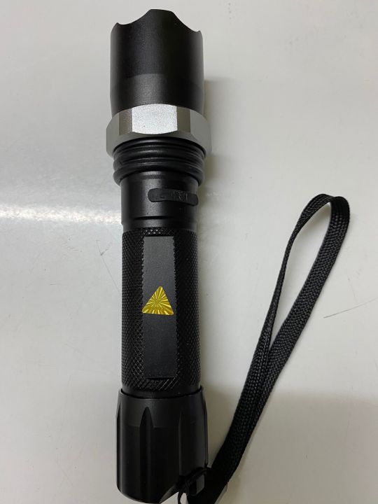 Đèn pin siêu sáng