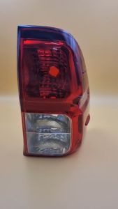 ตราเพชร เสื้อไฟท้าย ไฟท้าย Toyota Hilux Revo ปี 2015-2023 รีโว รีโว่ ไดมอนด์ Diamond