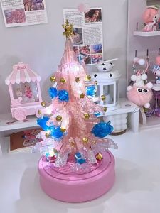 ตัวต่อ กล่องดนตรี หมุนได้ ต้นคริสต์มาส สีชมพู บล็อก รูปแบบของเล่น ของขวัญวาเลนไทน์