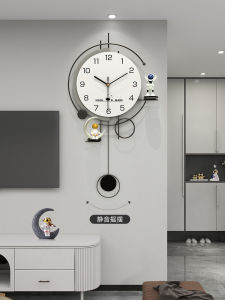 Modern Simple Wall Clock Living Room 2025 New Popular High End Home Restaurant Creative Clock Hanging Wall Wooden Disk Metal Case