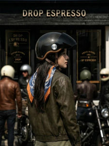 AIS | Ultra-light Carbon Fiber Motorcycle Helmet for All Seasons
