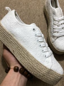 RG Zhg R2060 Giày Vải Thời Trang Nữ Màu Trắng Có Viền Gai Đế Dày Đơn Giản Đa Năng Phong Cách Nông Trại Chống Trơn Trượt thoáng Khí