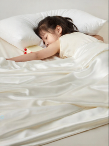 Q21 | 100 Percent Mulberry Silk Summer Childrens Air Conditioner Quilt