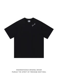 เสื้อยืดคอกลมแขนสั้นผ้าฝ้ายสไตล์อเมริกันสำหรับฤดูร้อน ทรงหลวม ลายปัก สำหรับผู้ชายและผู้หญิง เสื้อยืดคอกลมแขนสั้นสำหรับคู่รัก